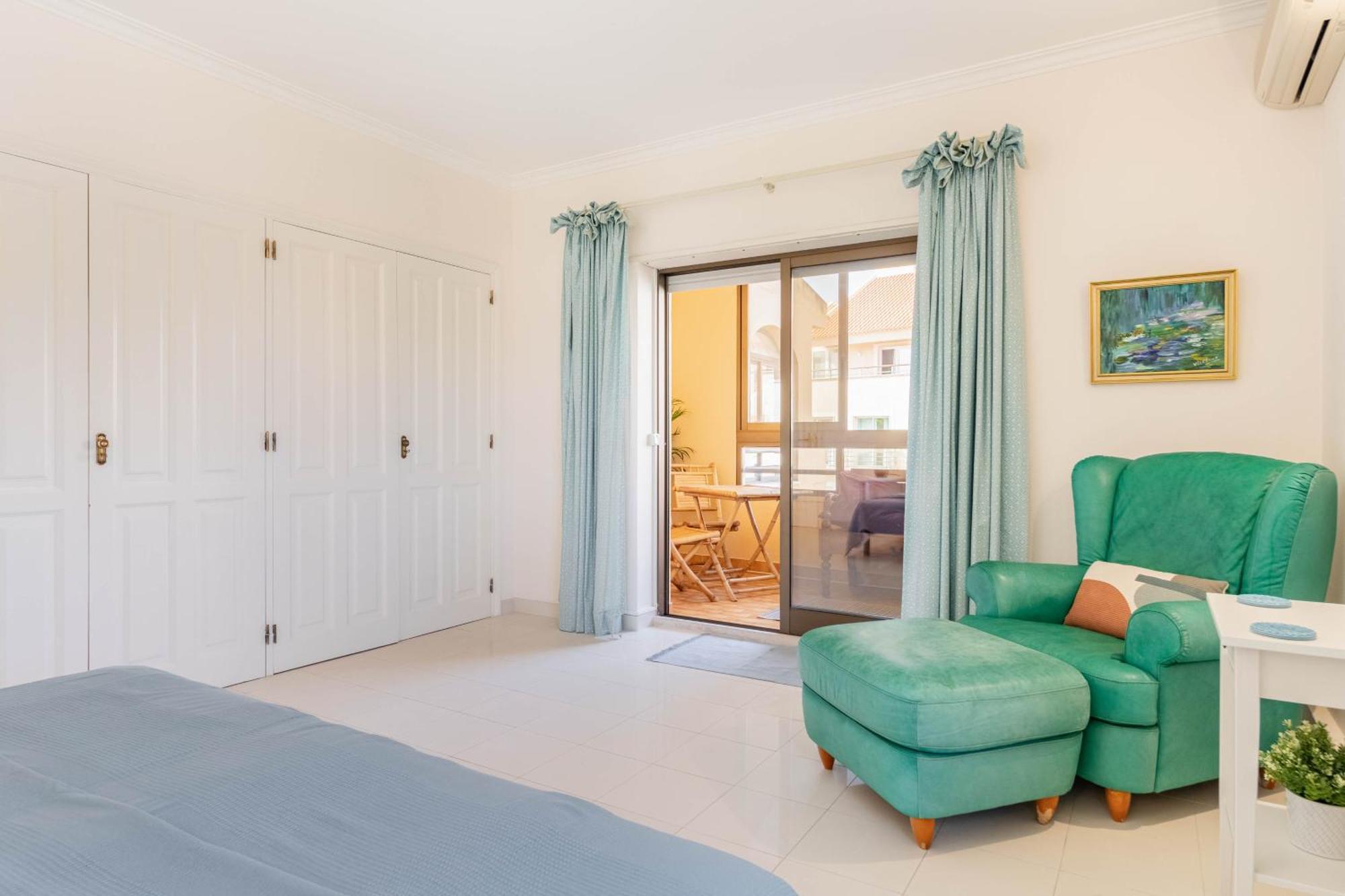 Central Cascais Apartment With Private Parking 外观 照片