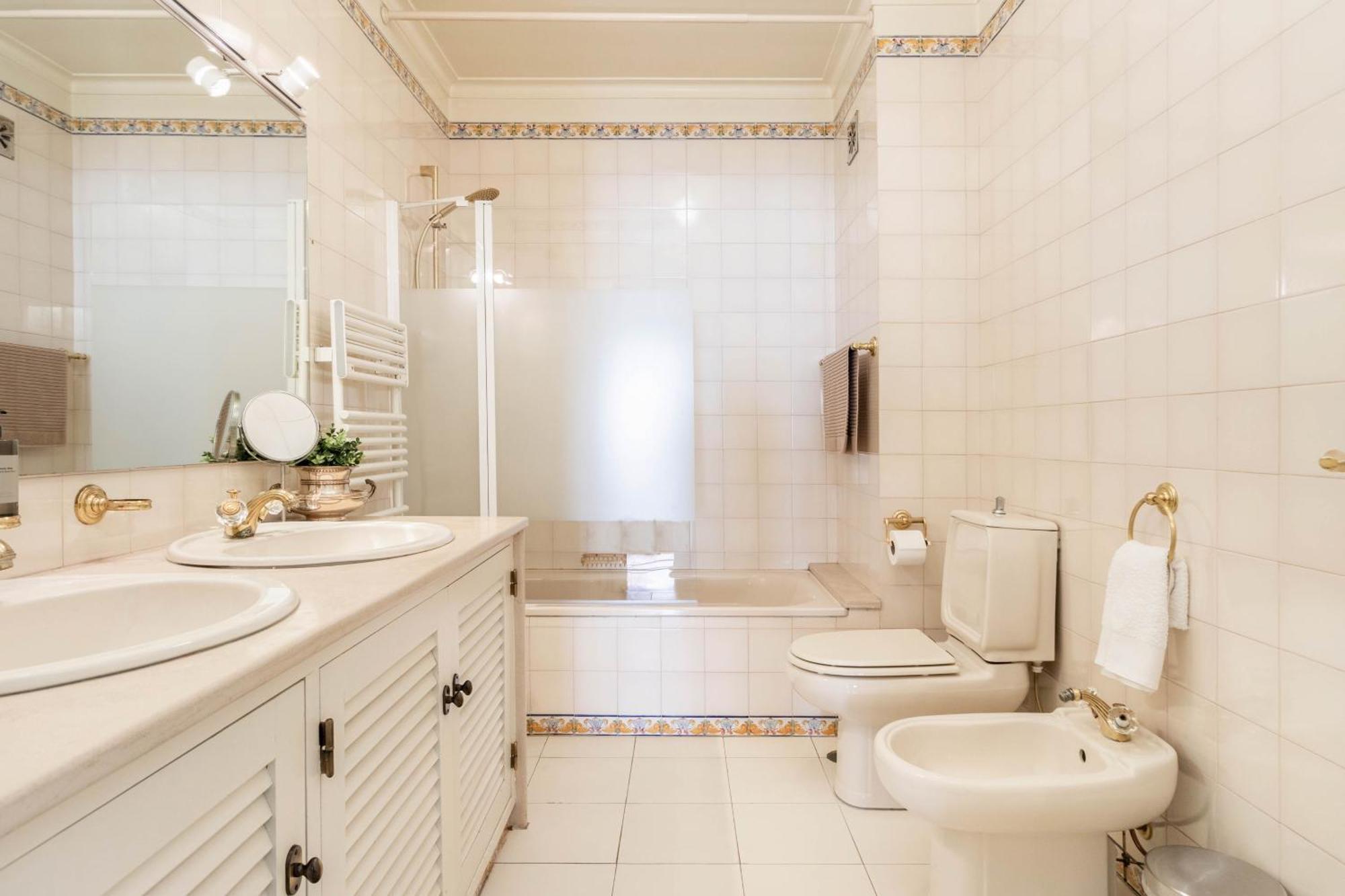 Central Cascais Apartment With Private Parking 外观 照片