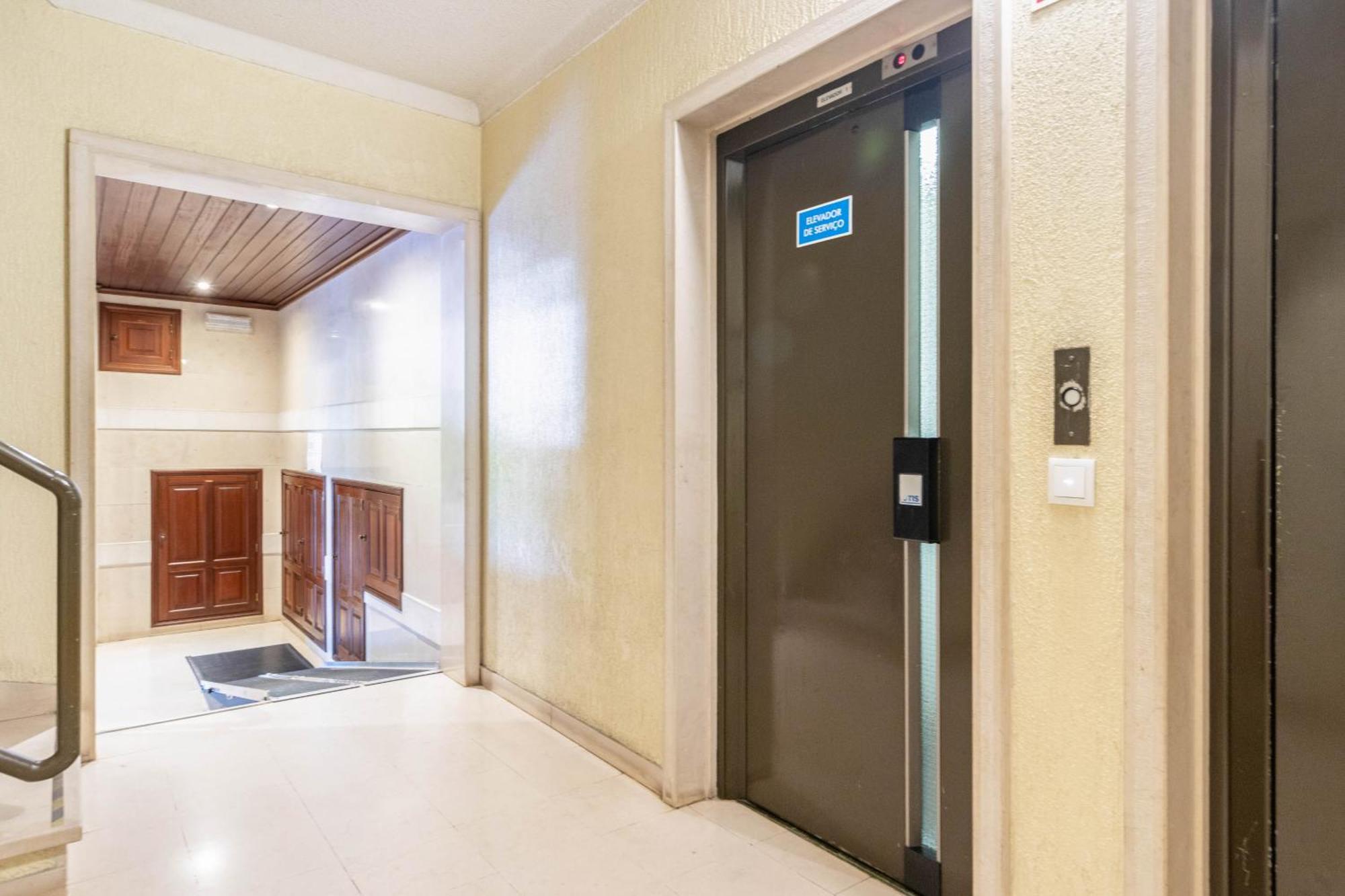 Central Cascais Apartment With Private Parking 外观 照片